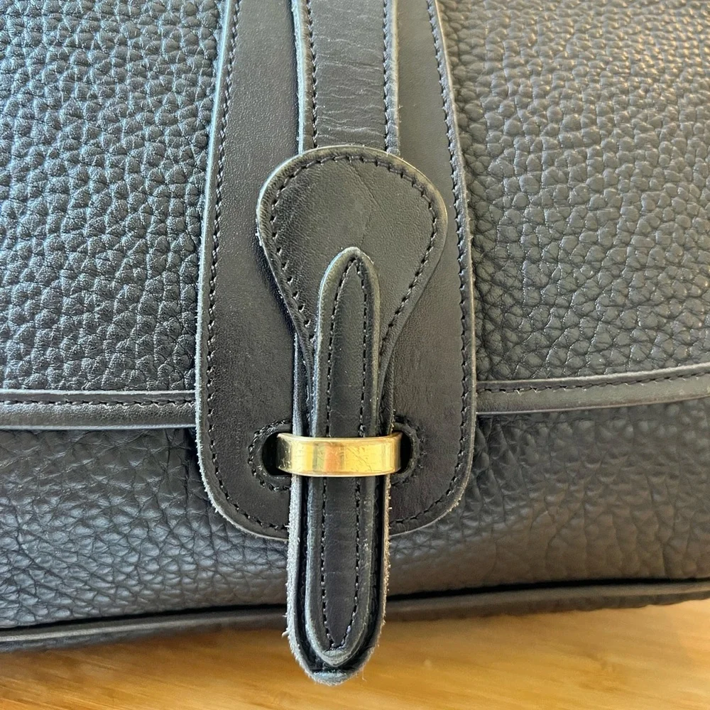 Vintage Dooney and Bourke Essex Pebbled Leather Purse - Picture 5 of 9